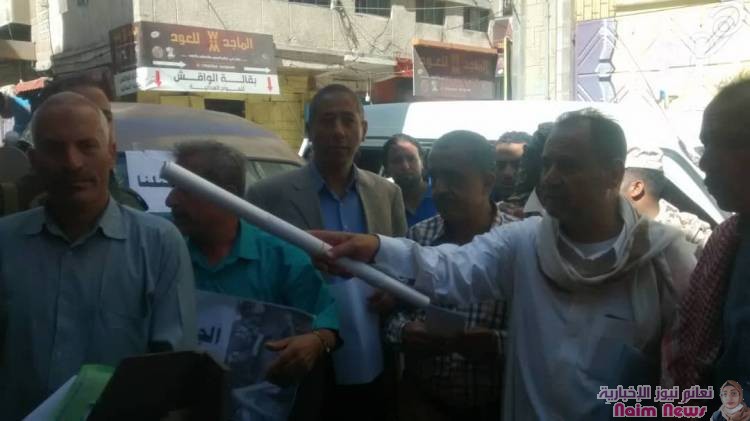 مكتب الصناعه والتجارة يواصل النزول الميداني لضبط المخالفين للاسعار