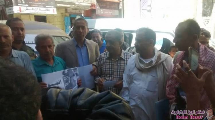 مكتب الصناعه والتجارة يواصل النزول الميداني لضبط المخالفين للاسعار