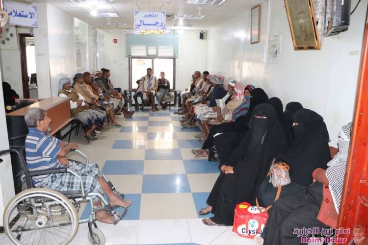 بتمويل كويتي  جمعية النجاة الخيرية وينابيع الخير الخيرية تدشنان المخيم المجاني لإزالة المياه البيضاء وزراعة العدسات في محافظة تعز ١ض