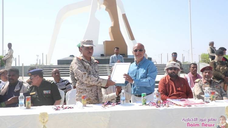 *نجاح كبير ومتميز لبطولة ابطال المحافظات للدراجات بالمكلا* *محافظ حضرموت يكرم الأبطال ويرحب بإحتضان البطولات والفعاليات* *عمرو خالد بطلا لسباقات الشباب وعبدالله بازهير وعبدالقادر آفاق للناشئين* المكلا / تقرير اللجنة الإعلامية للبطولة- السبت 9 يناير 2021