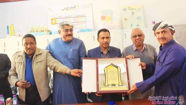 بموجب توجيهات محافظ حضرموت  الوكيل عبدون.. يفتتح عدد من قاعات الحاسوب ومعامل المختبرات العلمية الحديثة ويتفقد سير الدراسة بمديريتي وادي العين وحورة وحريضه