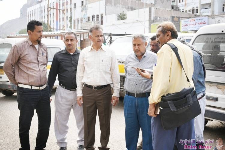 صندوق النظافة بعدن يدشن برنامج الجمع المباشر للقمامة بمديرية المعلا*