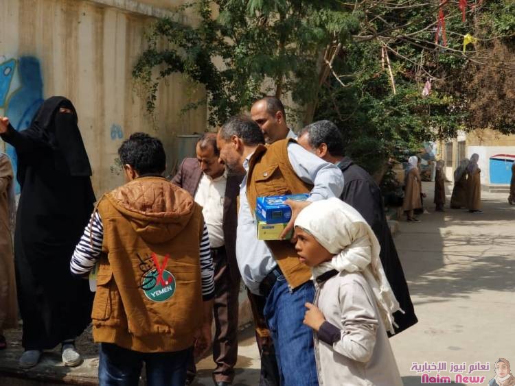 يمن بلا نزاع وشركائها تكمل دعمها الثاني بتزويد مدرسة الحجري ومدرسة مجمع صينة التربوي ومدرسة الزبيري ومدرسة سبا الجديده ومدرسة الفاروق مديرية القاهرة بمنظومات طاقة شمسية متكاملة