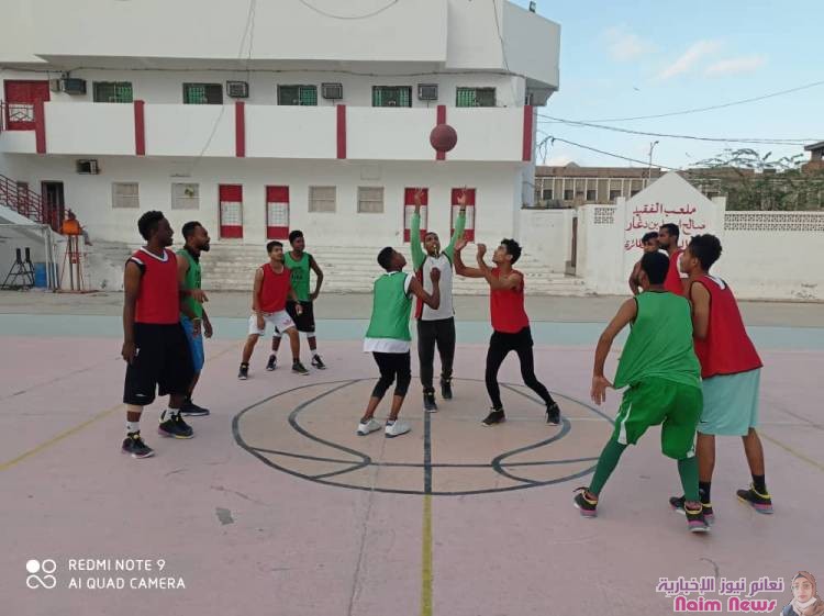 مباراة استعراضية تنشيطية سلوية للاعبي نادي المكلا الرياضي