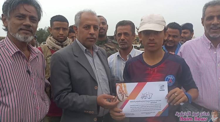 خلال تدشينه سباق الدراجات الهوائية لطلاب مدرسة المسيلة.. *مدير عام البريقة يؤكد أهمية الأنشطة اللاصفية في صقل وإكتشاف المواهب الطلابية*