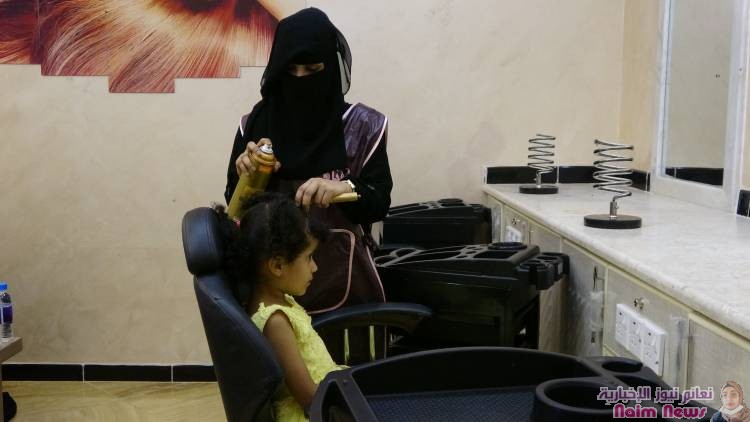 صور تتحدث عن الهناء يحتفل بفتتحة كمشروع تنموي بتعز