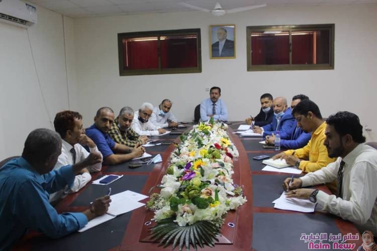 وزارة الصناعة تعقد اجتماع استثنائي لمناقشة تأمين المخزون الغذائي خلال شهر رمضان المبارك