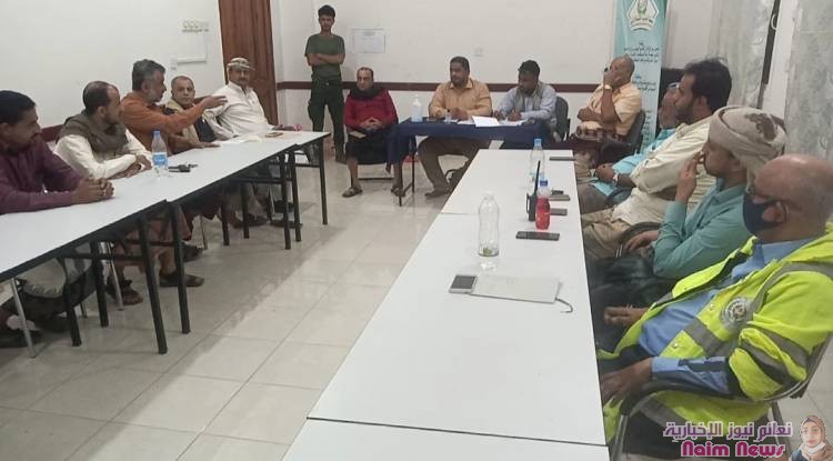 مدير البريقة يشدد على مدراء المكاتب الخدمية القيام بمسؤولياتهم الكاملة في توفير والنهوض بالخدمات*