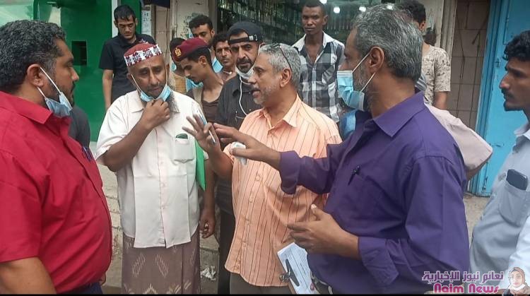 خلال تدشينه حملة لضبط أسعار السلع الغذائية وأوزان خبز القوالب.. *مدير البريقة يحذر التجار من التلاعب بأسعار المواد الغذائية وأوزان الروتي المقرة من قبل وزارة الصناعة والتجارة*