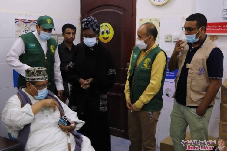 فريق من مركز الملك سلمان للإغاثة يتفقد سير مشروع تحسين الأمن الغذائي في اليمن*