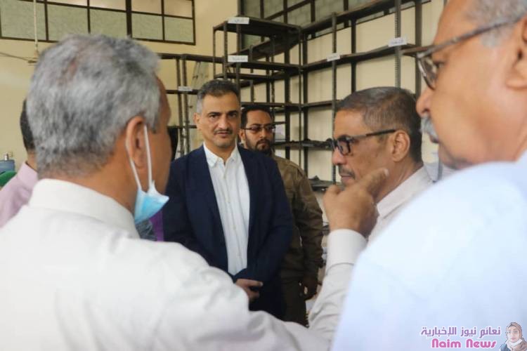 محافظ عدن والوكيل المساعد بوزارة التربية يدشنان عملية تصحيح اختبارات الثانوية العامة في كنترول عدن   