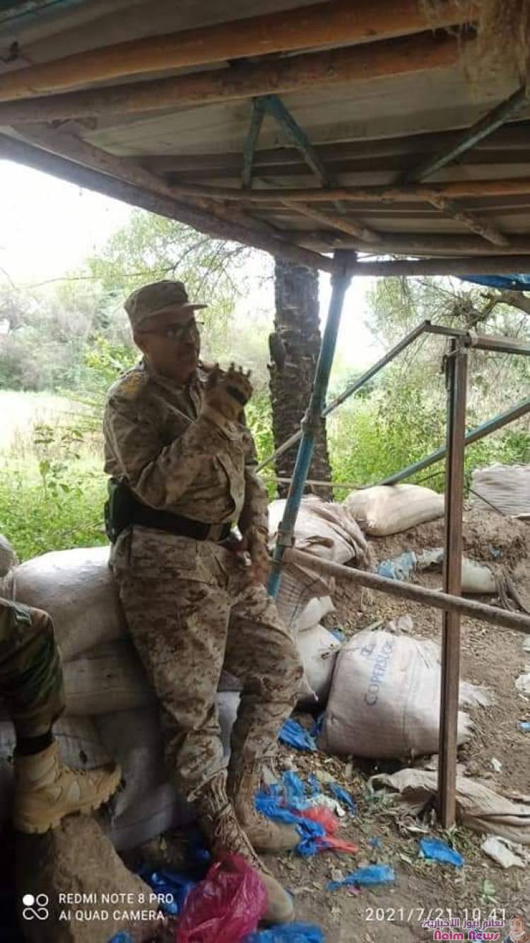 قيادة محور تعز تواصل زياراتها الميدانية للجبهات القتالية 