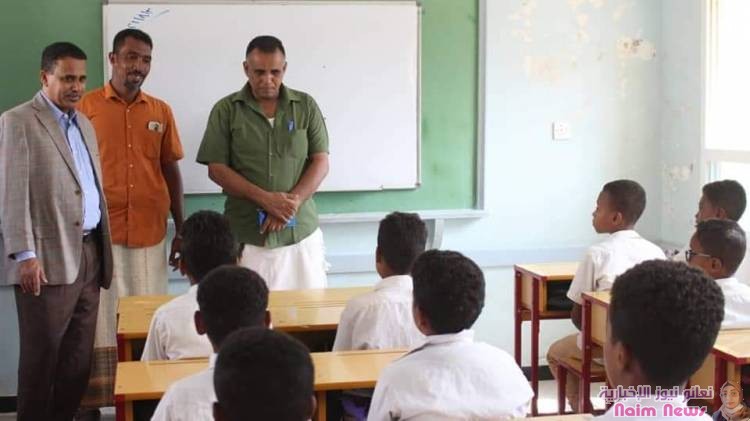 وكيل أول الوزارة  مدير تربية حضرموت يفتتح مختبراً علمياً ويتفقذ سير الدراسة بمدرستي وادي حمم واللصب للتعليم الأساسي بمديرية أرياف المكلا