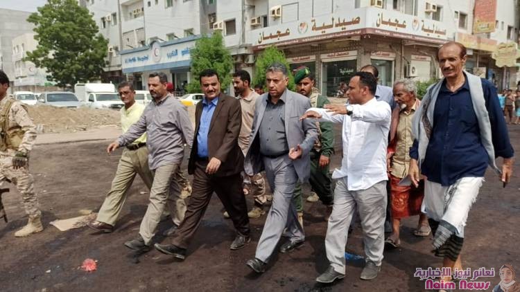 خلال تفقده مشروع إعادة تأهيل وسفلتة شارع الكثيري بالمديرية.. *القائم بأعمال محافظ عدن يشيد بدور القطاع الخاص على مساندته جهود قيادة السلطة المحلية بمديرية المنصورة*