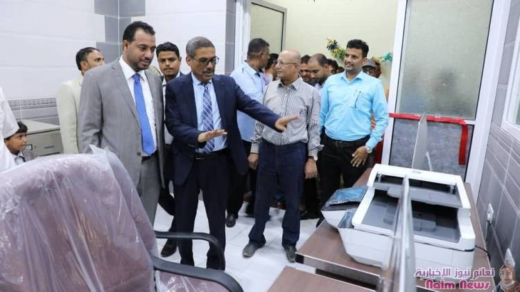 وزير التربية يدشن إدخال أجهزة تجهيز الصفائح بالكمبيوتر (CTP) لفرع المؤسسة العامة لمطابع الكتاب المدرسي بالمكلا (فيديو جاري الرفع)