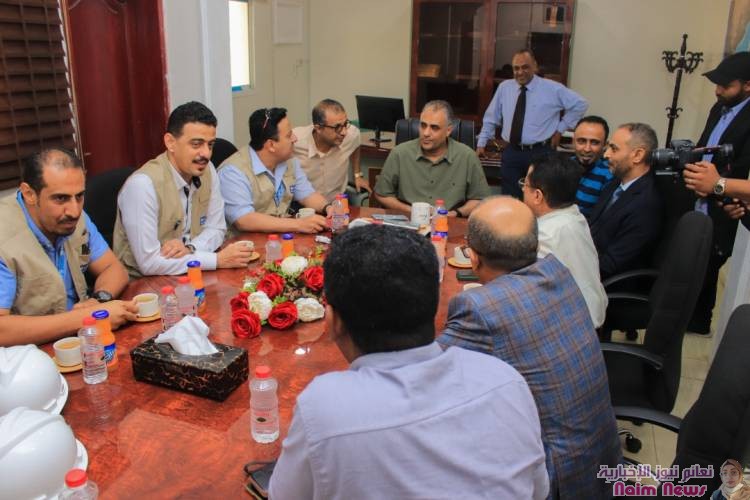 وفد الUNOPS يلتقي برئيس صندوق صيانة الطرق والجسور في عدن