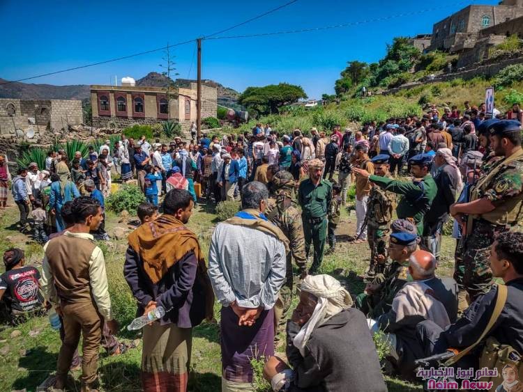 في موكب جنائزي مهيب حشود رسمية وشعبية تشيع الشهيد توهيب القدسي أحد أفراد الحملة الأمنية