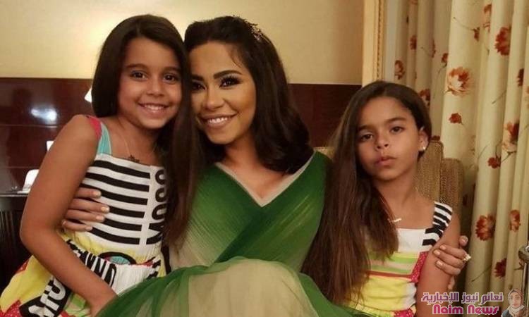 شيرين عبد الوهاب وبناتها في لقطات