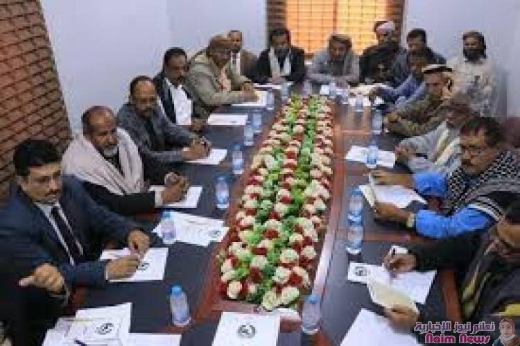 الوكيل العامري يكرم بعثة نادي سلام الغرفة لكرة القدم لتأهلهم لمصاف أندية الدرجة الأولى 