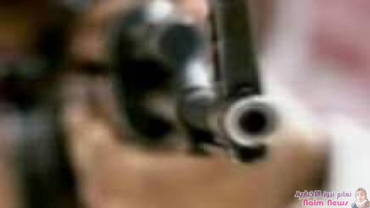 مقتل طفل في اب بسلاح والده