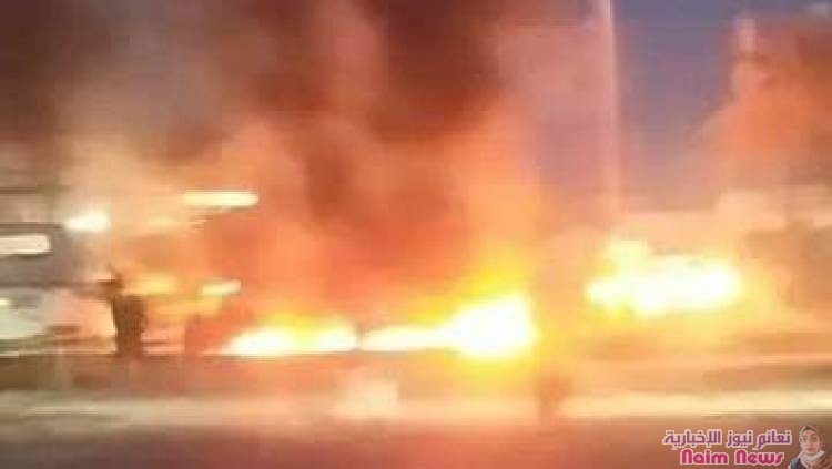 عدن.. تظاهرات شعبية غاضبة في عددًا من مديريات العاصمة عدن احتجاجًا على انقطاع الكهرباء.. 