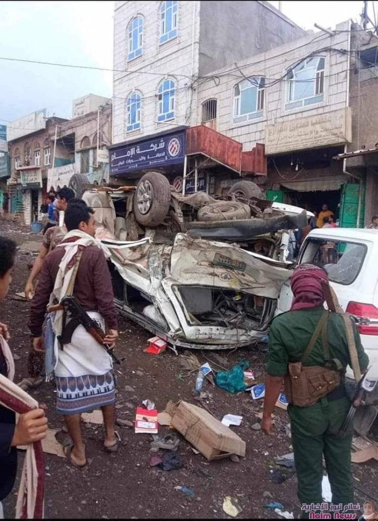 بعد فقدان سائقها السيطرة عليها شاحنة تتسبب بعدد من الوفيات والجرحى بسوق نجد قسيم غرب مدينة تعز