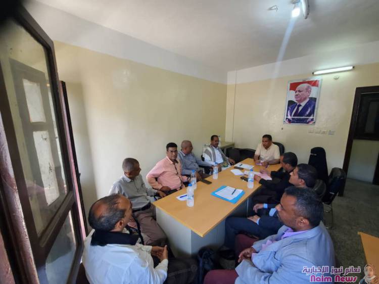 مقبنة: اجتماع تنفيذي يشدد على تكاتف الجهود لخدمة المواطنين في ظل التحديات 