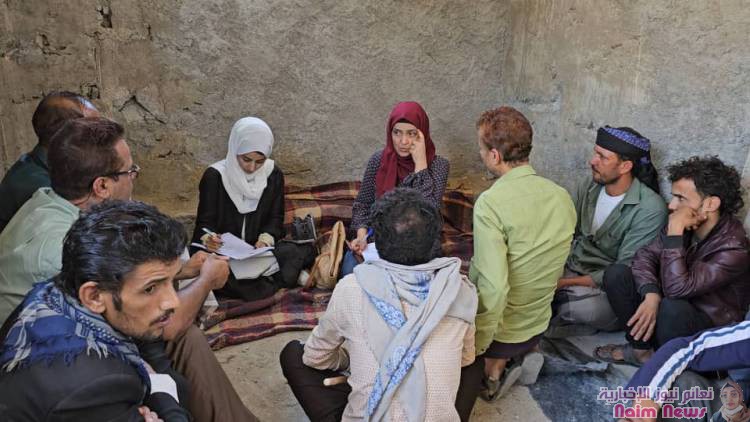 اللجنة الوطنية للتحقيق تلتقي ضحايا انتهاكات حقوق الإنسان في قرى عزلة الأحكوم جنوب تعز