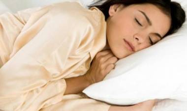 مفاجأة علمية: عدم النوم يؤدي لتخزين الدهون في الجسم