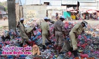 صور عن حمله النظافة الطارئة بتعز