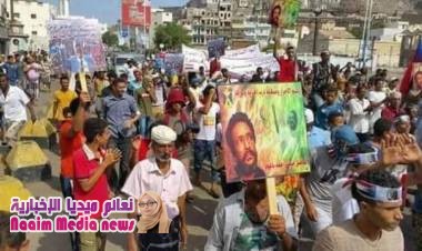 بعد لقاءه بتوكل كرمان ومتحدث الحوثيين .. قيادي جنوبي يحشد انصاره في عدن ضد التحالف