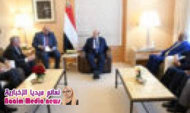 الرئيس هادي يلتقي مسئولاً أميريكيا رفيعاً ويتباحث معه حول سبل تسهيل اجراءات السفر لليمنيين