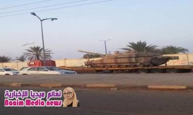 الامارات تدفع بتعزيزات عسكرية بينها دبابات إلى مطار عدن الدولي (شاهد الصور)