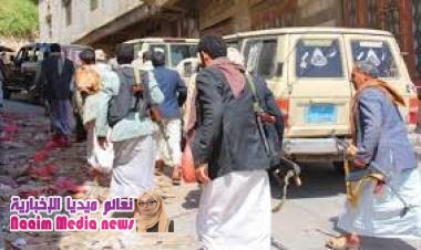 مليشيا الحوثي تحتل منازل نازحي مدينة الحديدة وتتمركز داخلها