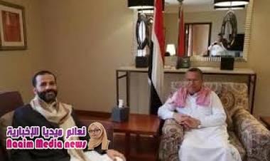 حميد الأحمر يصعّد من لهجته : بن دغر يدفع الثمن