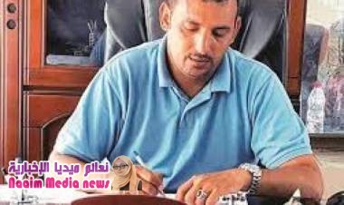 بسبب نقص المعلمين ..محافظ سقطرى يوجه بالاستعانة بمنتسبي الجيش والأمن الجامعيين