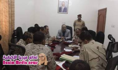 نائب رئيس الوزراء يعقد اجتماعاً موسعاً بعدد من قيادات وزارة الدفاع