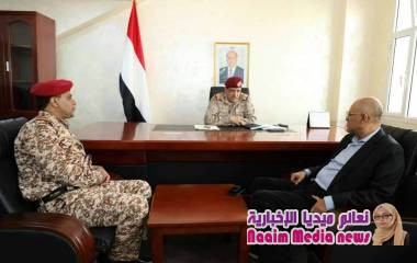 ‏رئيس الأركان يناقش مع محافظ تعز وقائد المحور استكمال تحرير المحافظة