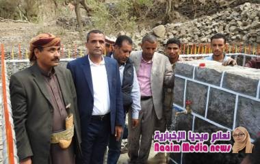 مدير عام المديرية يفتتح مشروع مياة بعزلة القحاف.