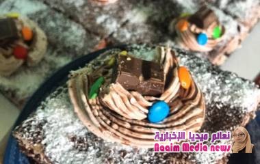 كيك الشكولاته  هش وطري بقالب مستطيل 