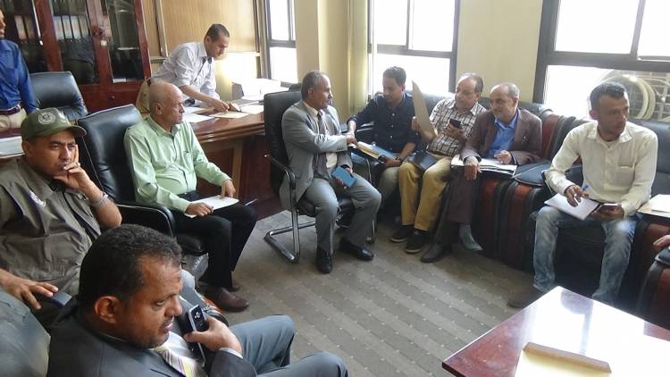 الصنوي يتراس اجتماع الفريق الحقوقي الوزاري بتعز