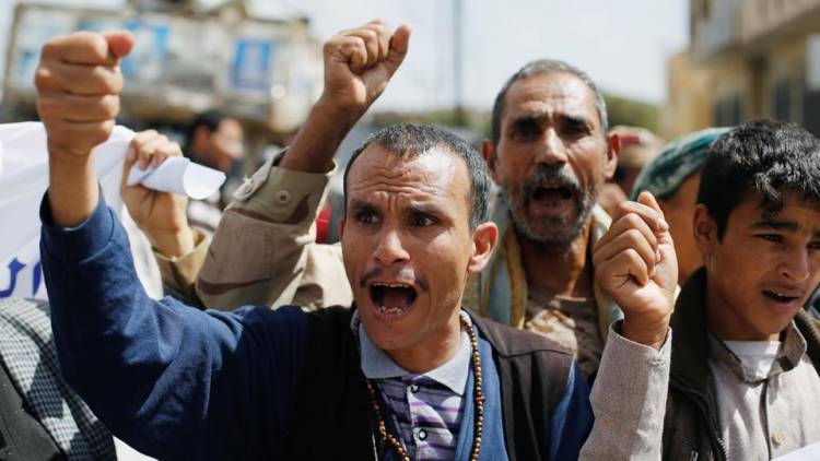 الشرعية تندد بتحصن الميليشيات بالمقرات الأممية