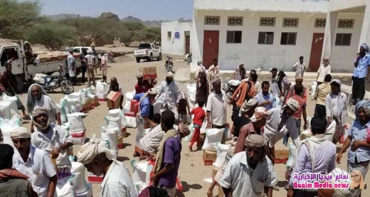  الهلال الإماراتي يسير قافلة إغاثة لسكان مديرية غيل بن يمين بحضرموت