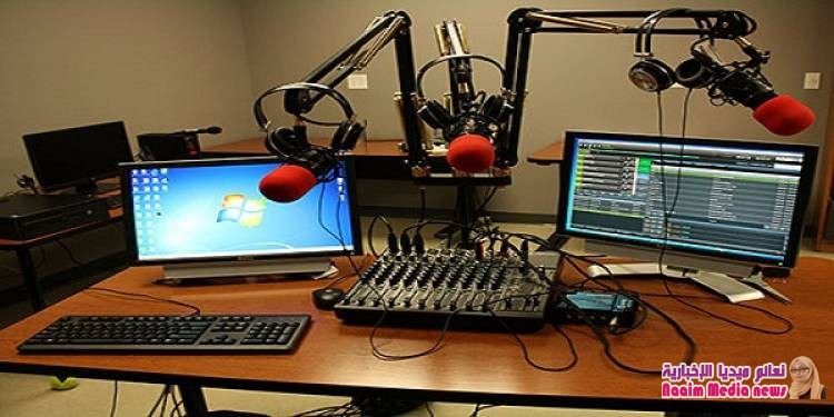 "الإصلاح" يختطف إذاعة تعز ويعيد بثها عبر إدارة حزبية مُقالة