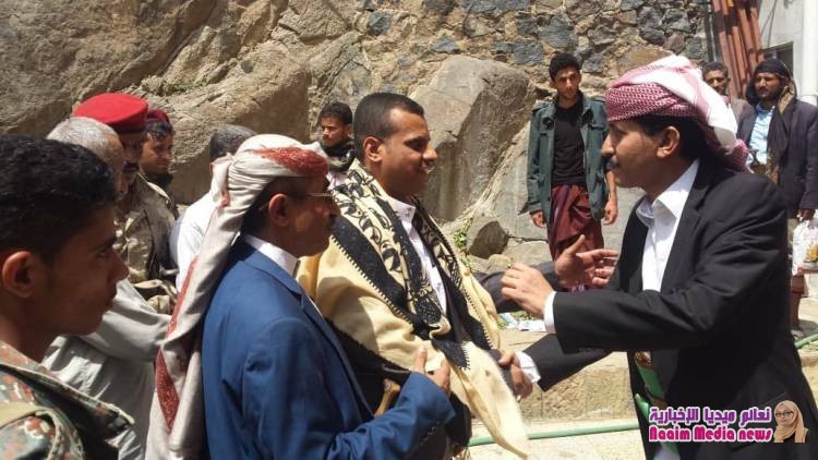 جامل يقدم واجب العزاء لآل النعمان بجبل حبشي بتكليف رائاسي