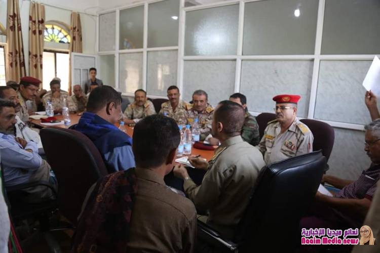 لجنة معالجة الحالات الخارجة عن الجاهزية تقدم تقريرها النهائي لقيادة محور تعز 