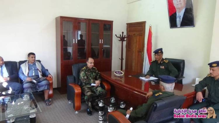 بعد نجاح الشرطة في الاحتفال بالعيد السبتمبري العميد منصور الاكحلي يعقد اجتماعا لمناقشة العديد من القضايا الامنية .