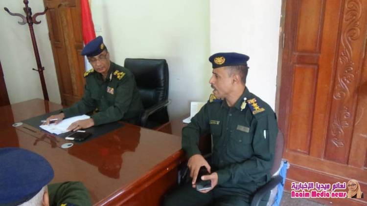 بعد نجاح الشرطة في الاحتفال بالعيد السبتمبري العميد منصور الاكحلي يعقد اجتماعا لمناقشة العديد من القضايا الامنية .