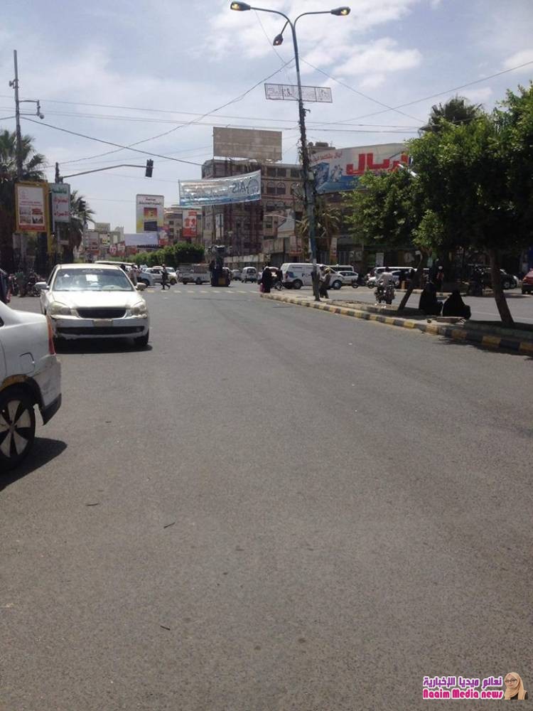 توقف شبه تام للحركة المرورية في العاصمة صنعاء بعد ارتفاع الأسعار وانعدام المشتقات