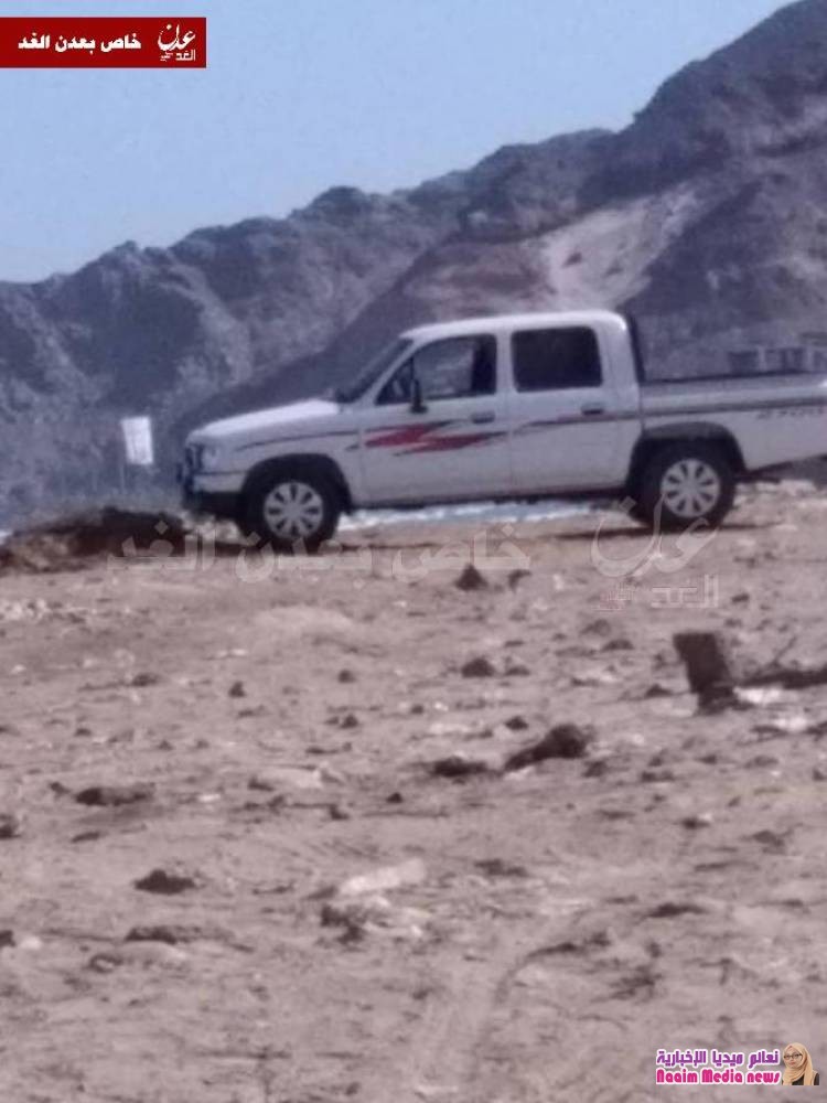 شاهد كيف قيدوه ثم قاموا بذبحه.. : ثلاث (صور حصرية) لرئيس جمعية الإصلاح بعد العثور عليه مقتولا ًبعدن..!